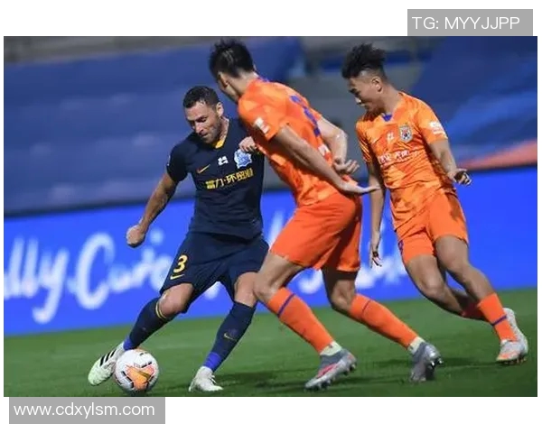 广州富力与恒大激战正酣谁能在这场德比中笑到最后